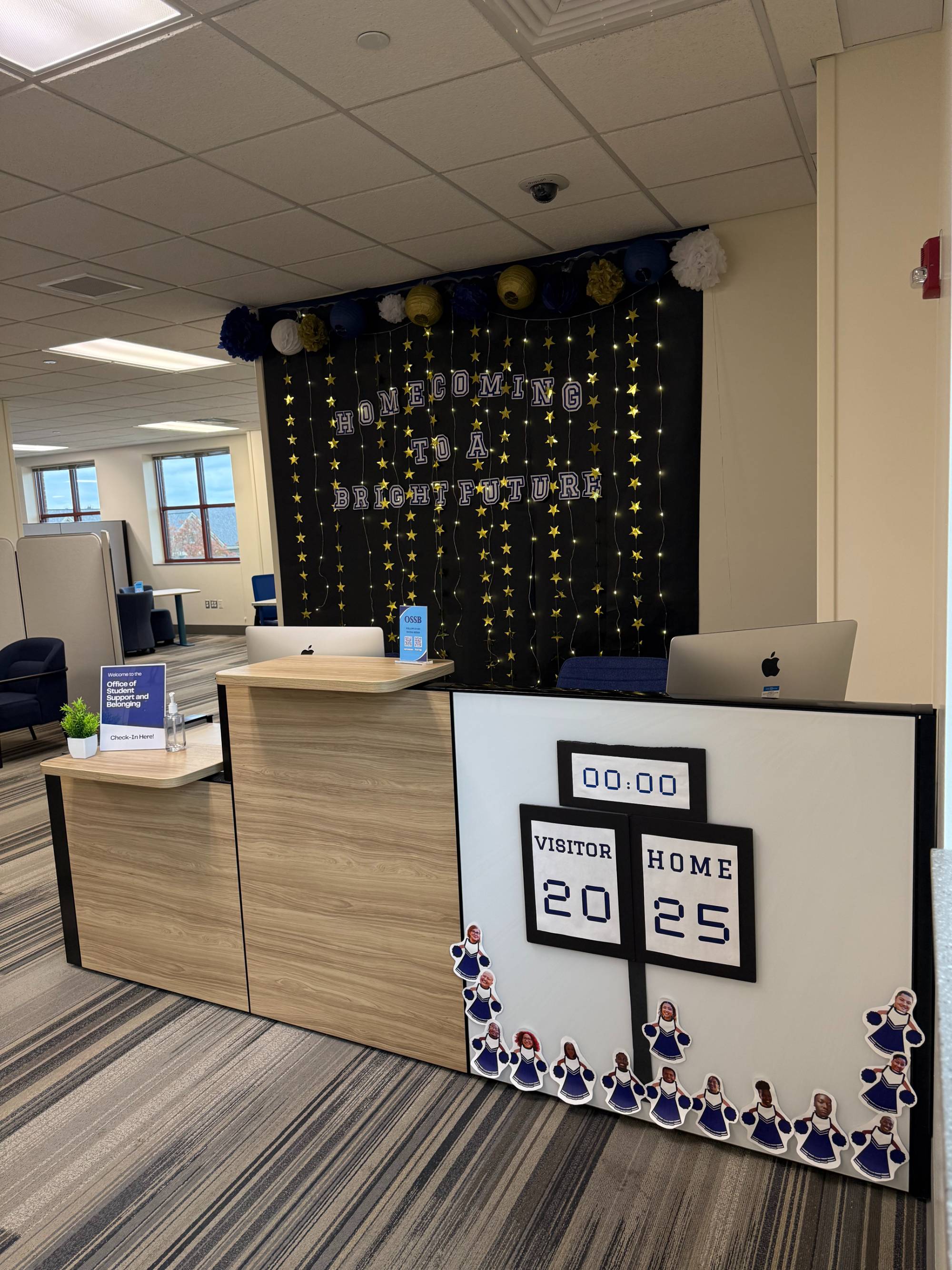 OSSB Homecoming front desk decorations